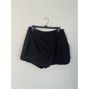 Milk & Honey Junior Black Skirt/ Short, Size Large